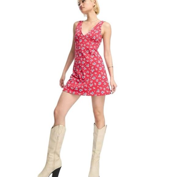 Red Ditsy Floral V-Neck Mini Sleeveless  Swing Dress Womens Size 10-12 - Picture 5 of 10